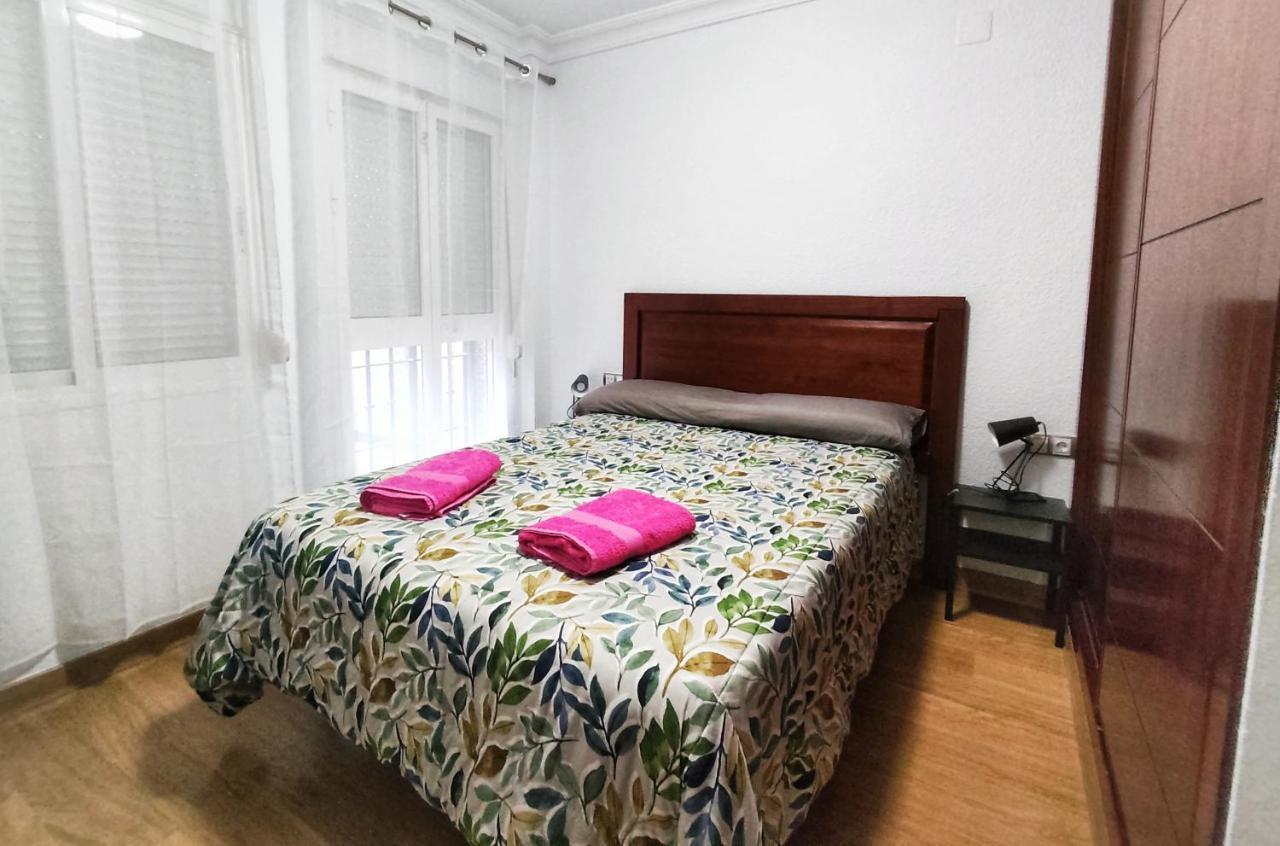 Apartamento Con Parking Gratis En Centro, Merced Apartment Huelva Luaran gambar